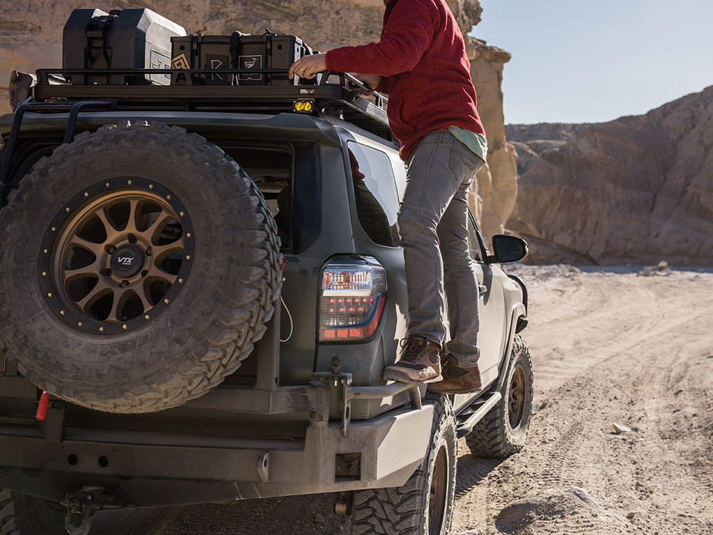 Expedition Rail Kit - Sivut - 2570 mm (L) telineeseen - Front Runner 2