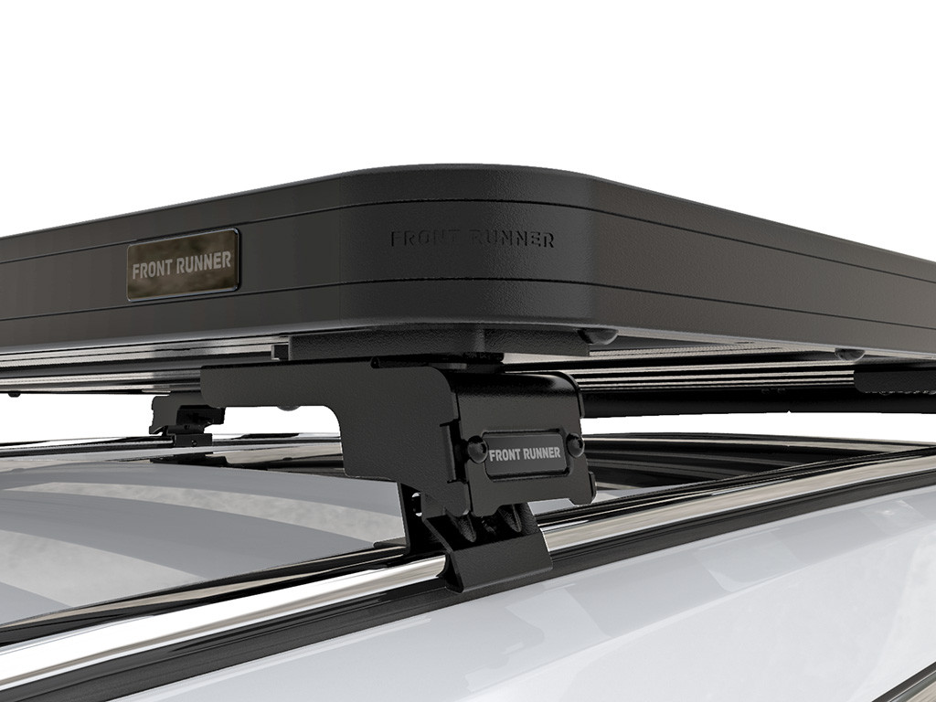 Volvo V60 (2018-nykyinen) Slimline II kattotelinesarja - Front Runner 2