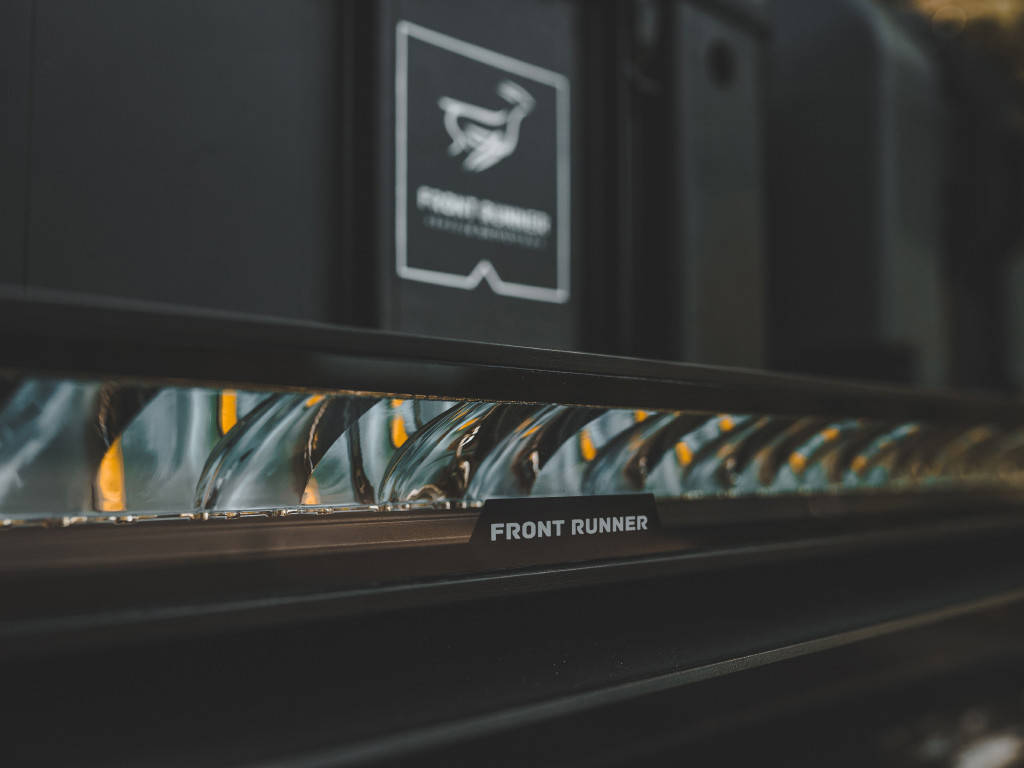 40 tuuman LED-valopalkki FX1000-CB SM / 12V/24V / yksikiinnitys - eturungolla 4