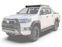 Toyota Hilux H48 DC (2022-nykyinen) Slimsport Rack 40 tuuman valotangon tuulensuoja - eturunner 2