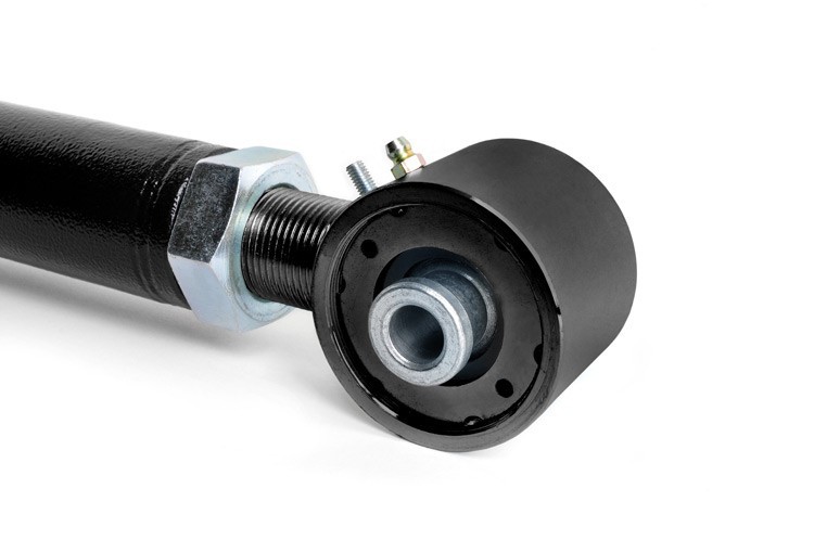 Säädettävät etualatukivarret 1