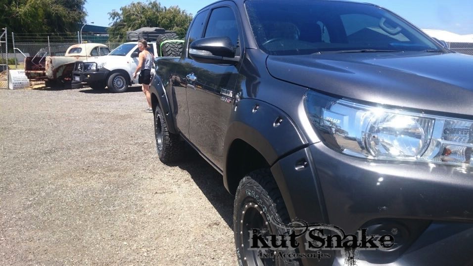 Lokasuojan levike, Toyota Vilux Revo 3