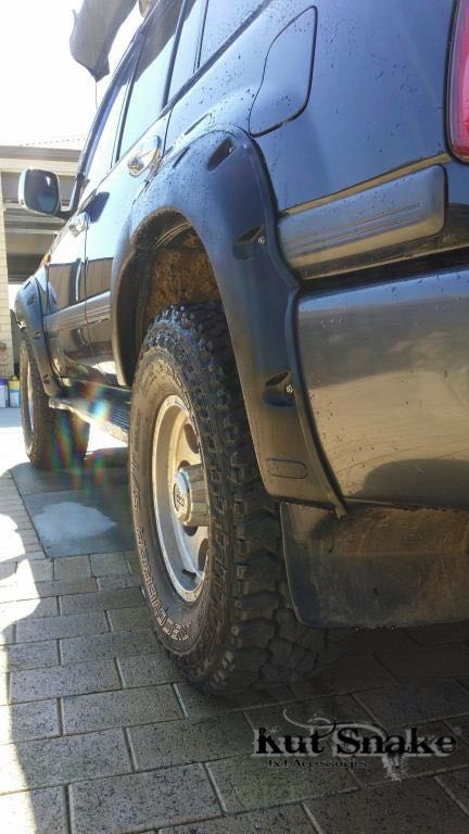 Lokasuojan levike, Toyota Land Cruiser 100 Standard 1