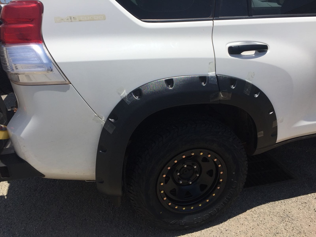 Lokasuojan levike, Toyota Land Cruiser 150 20