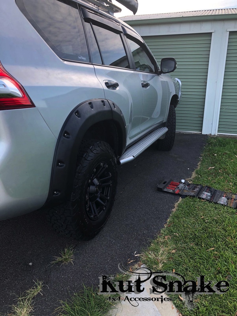 Lokasuojan levike, Toyota Land Cruiser 150 21