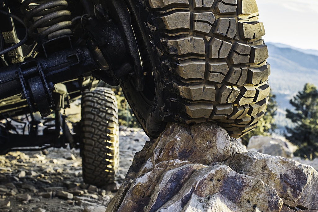 265/65R17 120Q BF Goodrich MUD TERRAIN T/A KM3 M+S 1