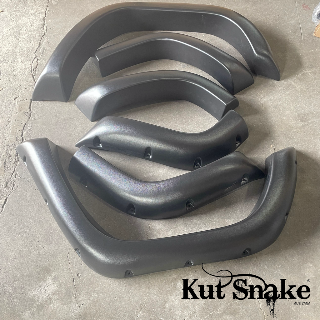 FENDER FLARES FOR TOYOTA LAND CRUISER 60 2