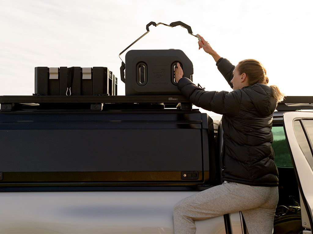 RSI Double Cab Smart Canopy Slimline II -telinesarja / 1165mm (L) x 1358mm (P) - Front Runner 7