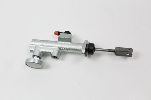 MASTER CYLINDER - CLUTCH TD5 D2