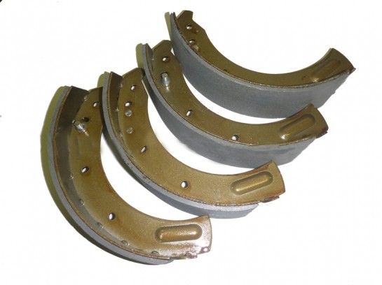 Front Brake Shoes LWB V8 & 6-Cyl