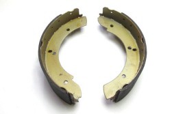 HANDBRAKE SHOES UP TO 200TDI