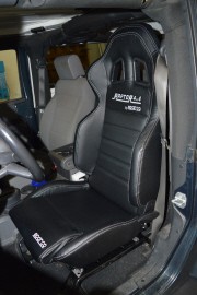 WRANGLER JK vänster stolmonterings