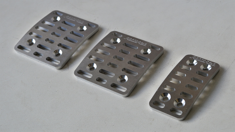 Kit för  defender pedal gummi skydd
