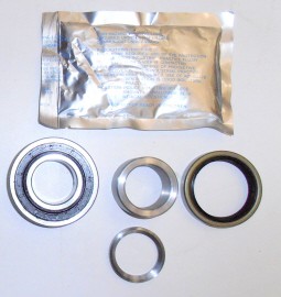 REAR WHEEL BEARINGS AND OIL SEAL SAMURAI / JIMNY
