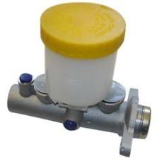 Jarrupääsylinteri (vain oikealta ohjattaviin malleihin), Nissan