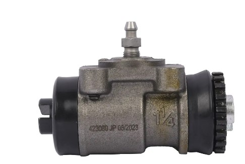 Toyota J40 Bromscylinder Fram Höger