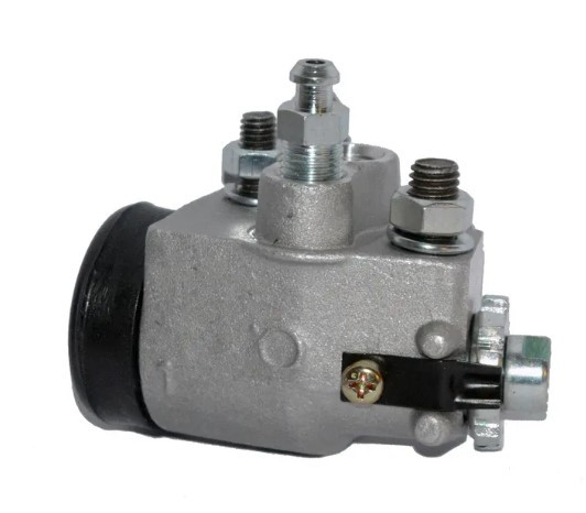 Suzuki Front Drumbrake Cylinder LH Front one