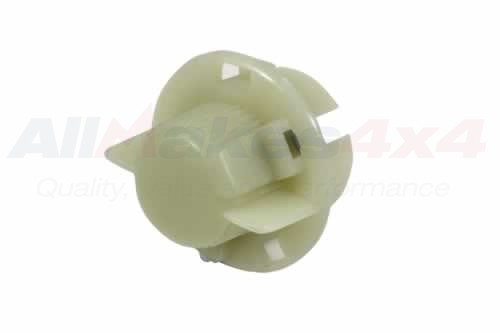 Takavalon polttimon kanta, Land Rover