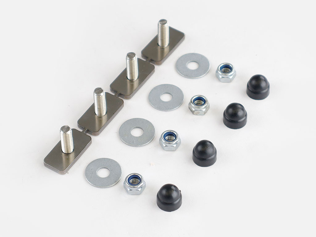 Track Mount Stud Plate - av Front Runner