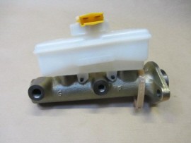 Brake Master Cylinder Defender 90 83-01